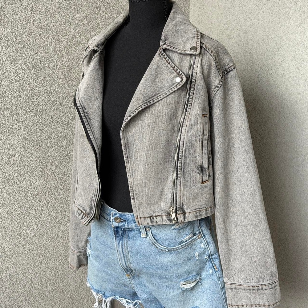 Miss Selfridge crop denim biker jacket in black acid wash Size 4 NWOT